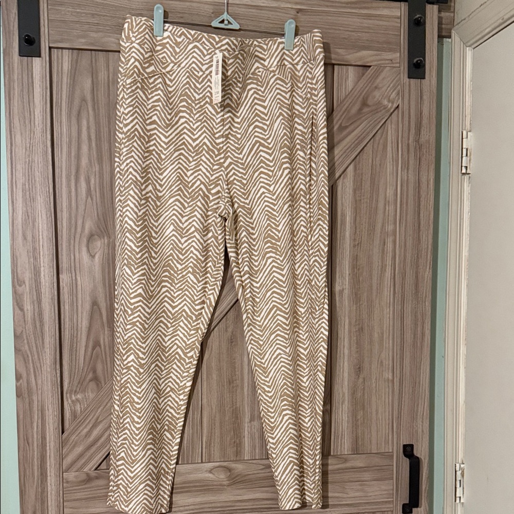Chico's Tan Zigzag Pattern Pants NWT - image 1